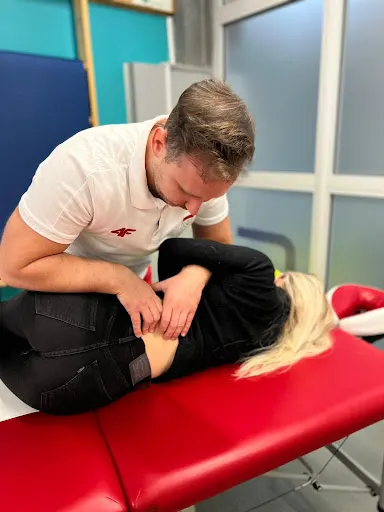 Silesian Fizjo Dawid Mazur - Fizjoterapia Katowice